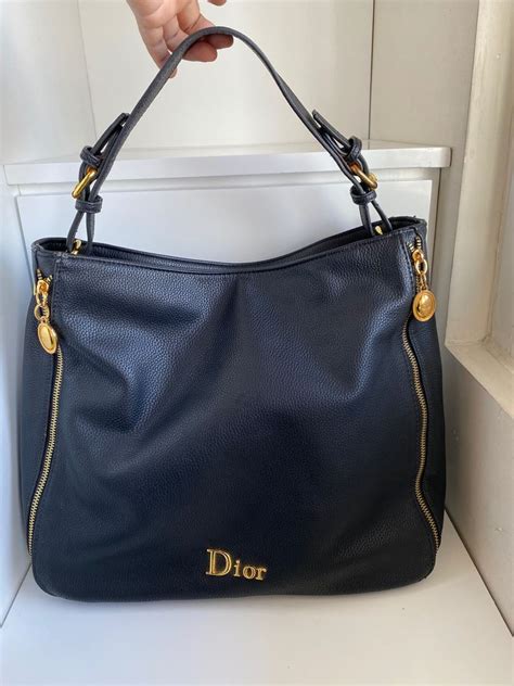 christian dior hobo fashion.